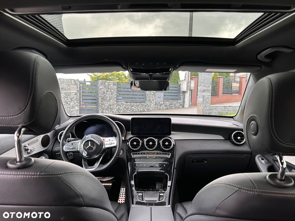 Mercedes-Benz GLC 300 4Matic 9G-TRONIC AMG Line Plus - 15
