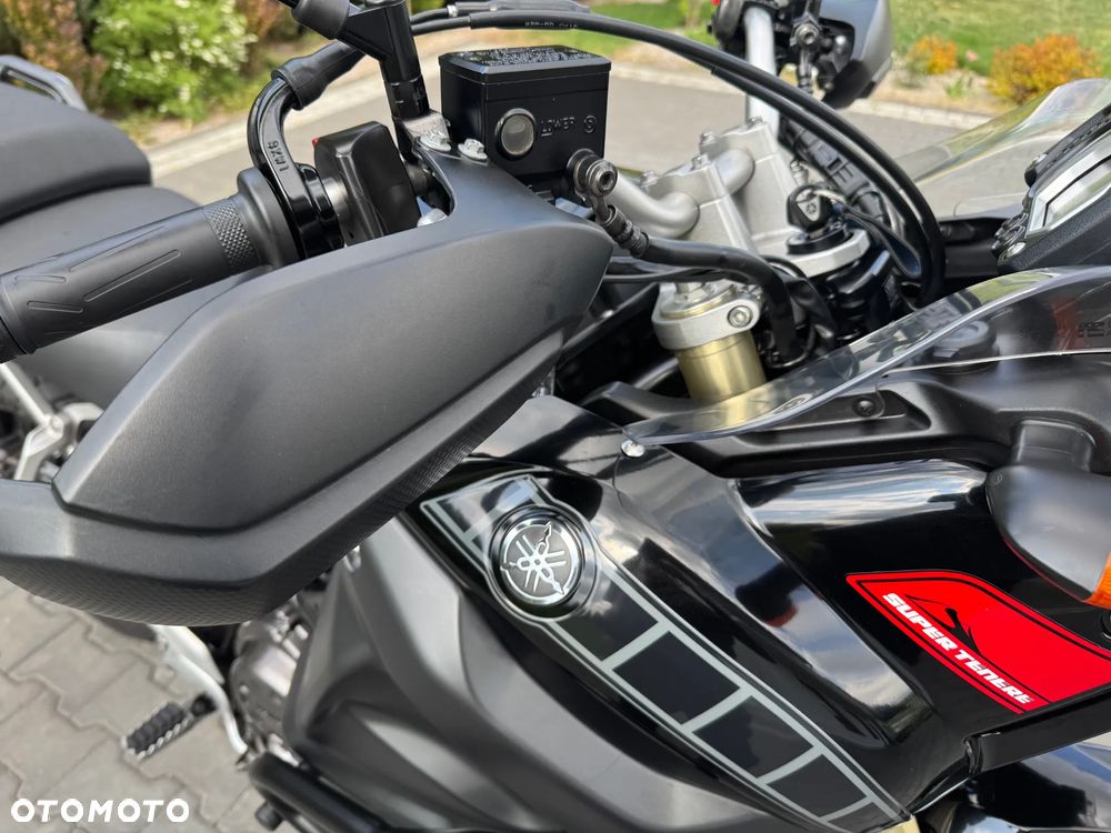 Yamaha Super Tenere - 13