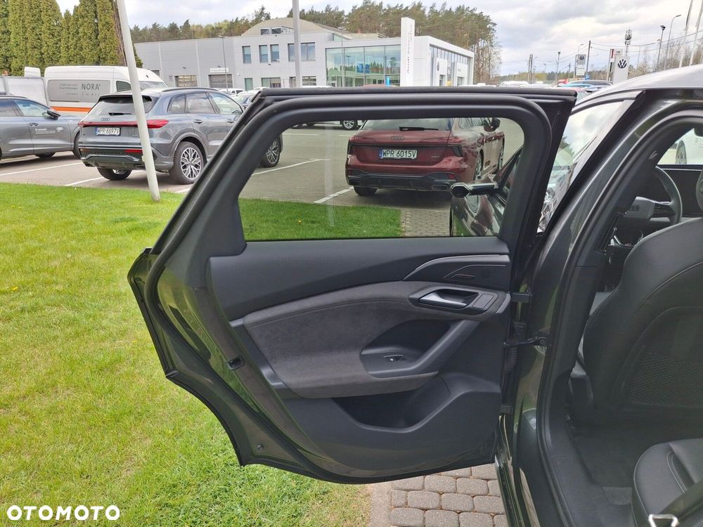 Audi A6 Avant e-tron - 25