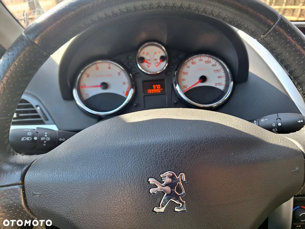 Peugeot 207 - 4