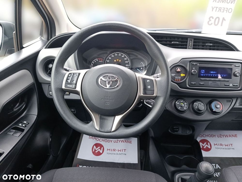 Toyota Yaris - 12