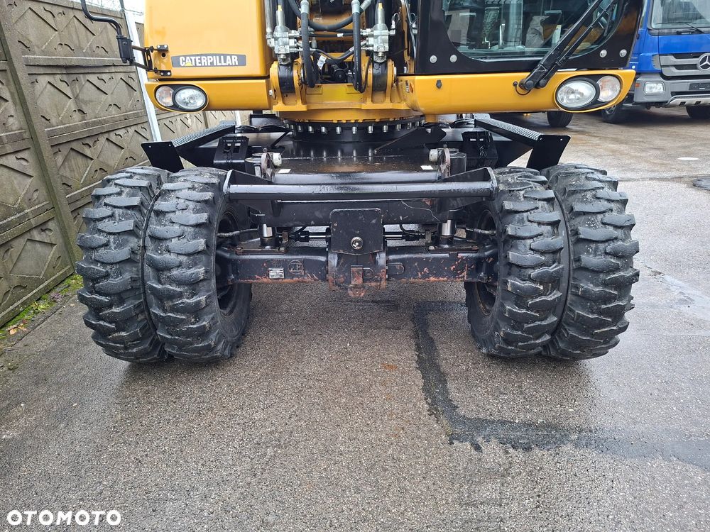 Caterpillar CAT M 318 D - 23