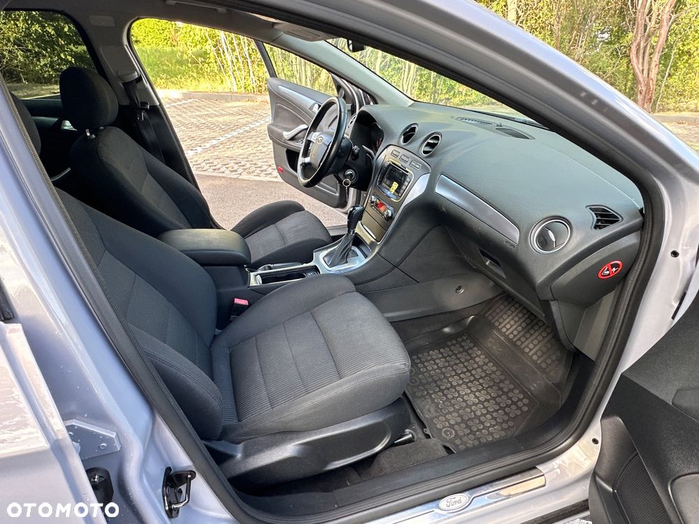 Ford Mondeo 2.0 EcoBoost Titanium X - 24