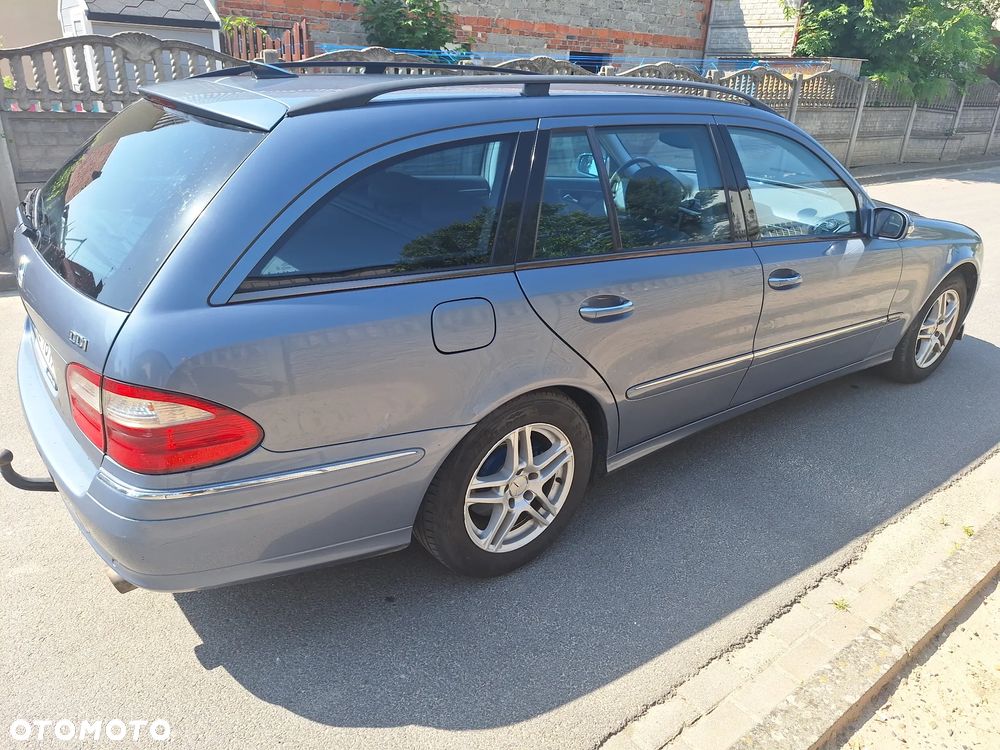 Mercedes-Benz Klasa E 320 CDI T Avantgarde - 5