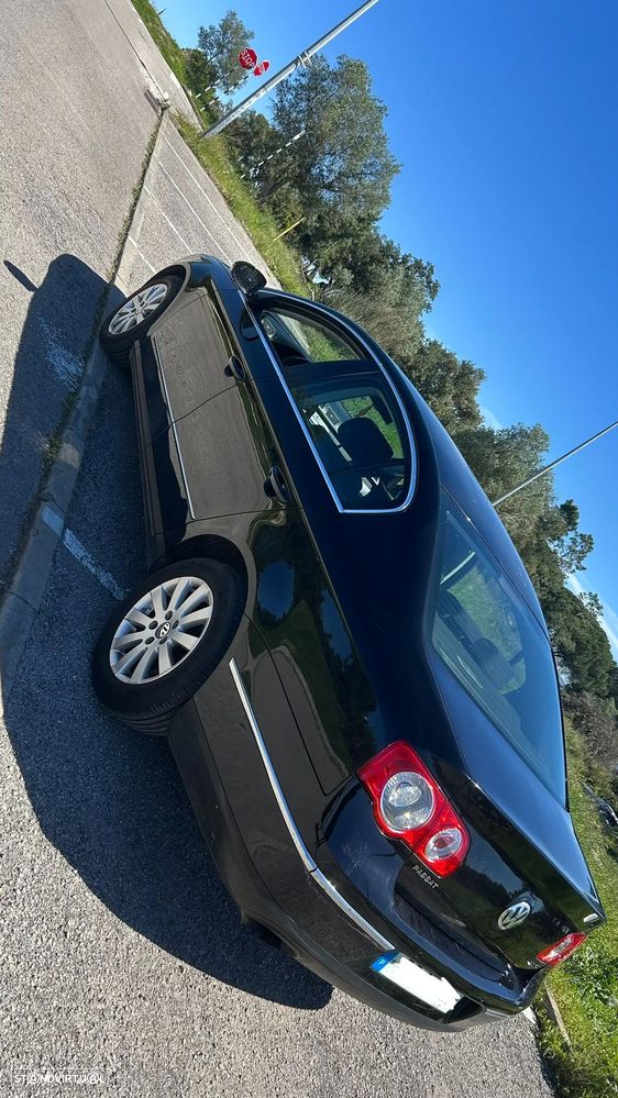 VW Passat - 2