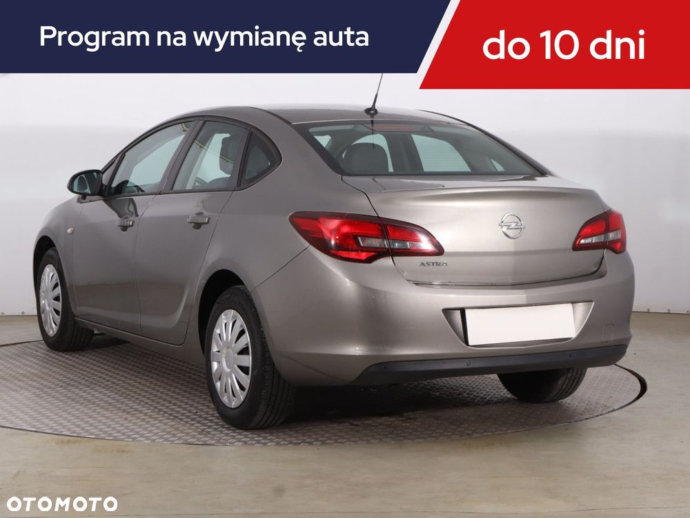 Opel Astra - 6