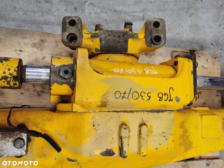 JCB 541-70 {Dyferencjał tył Ratio 23,625:1} - 5