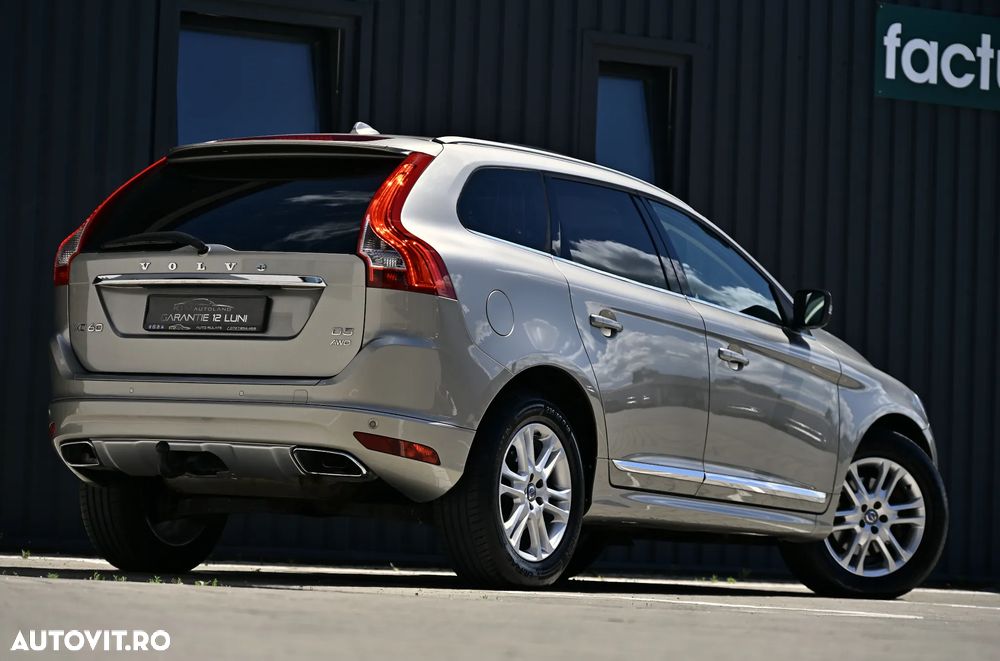 Volvo XC 60 D5 AWD Geartronic Summum - 29
