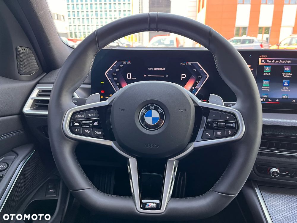 BMW Seria 3 330i xDrive M Sport sport - 36