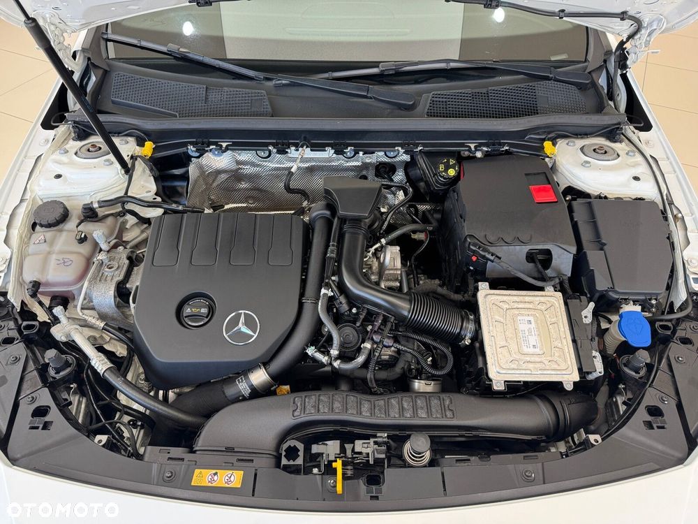 Mercedes-Benz CLA - 19