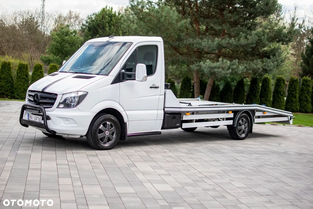 Mercedes-Benz Sprinter 319 - 9