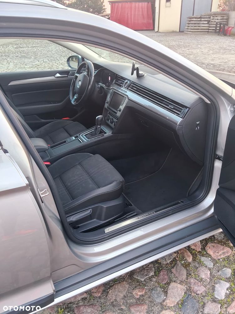 Volkswagen Passat Alltrack 2.0 TDI SCR 4Mot DSG - 9