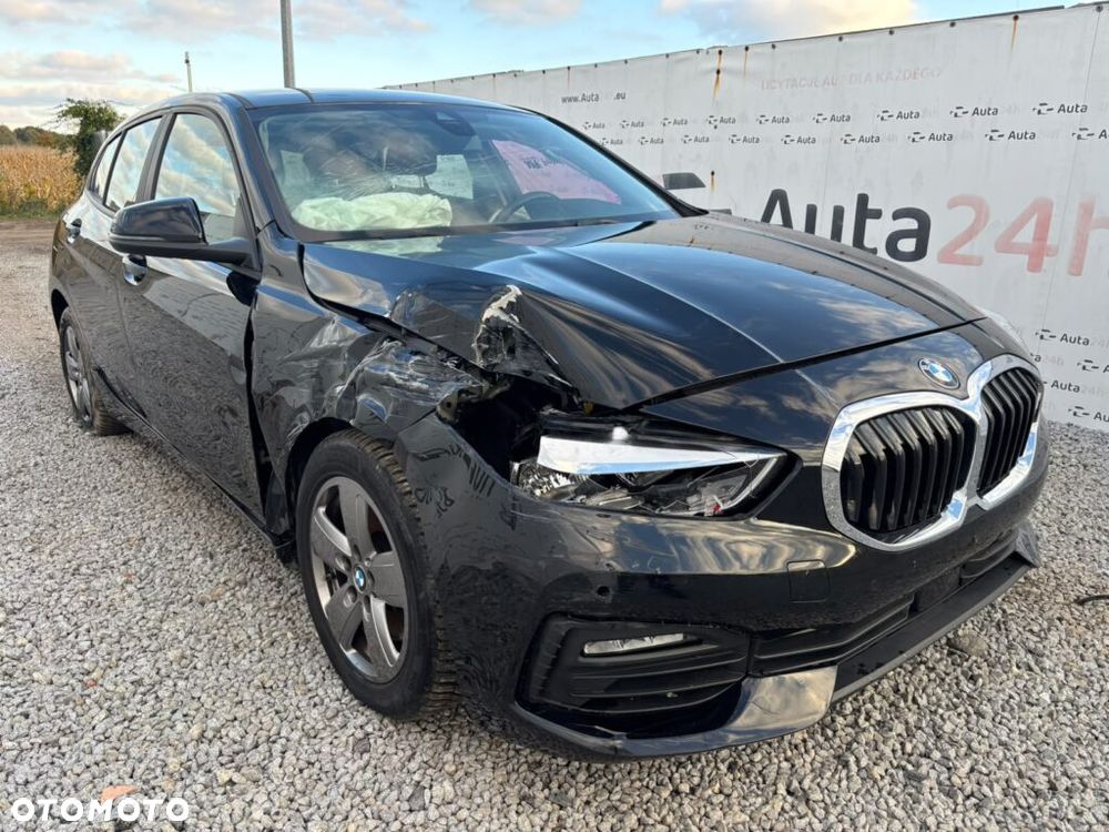 BMW 118I 2020 photo 2