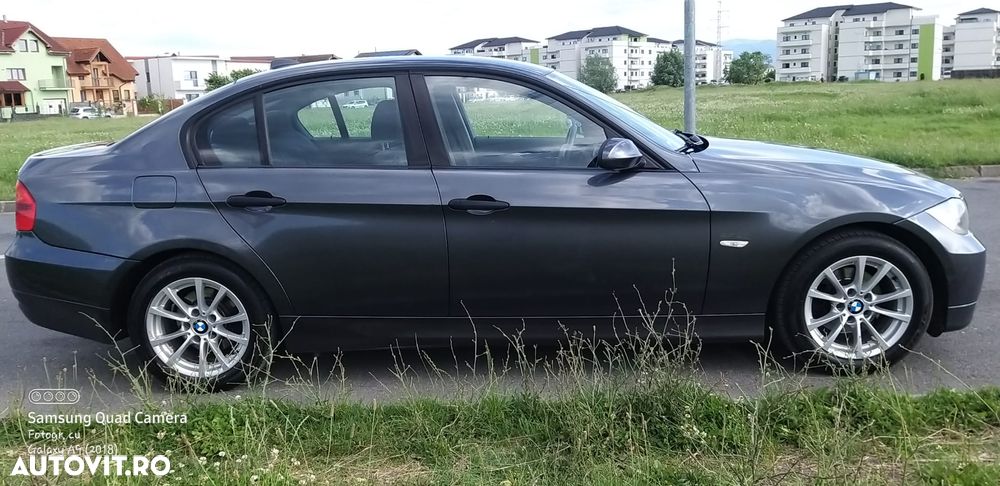 BMW Seria 3 318d DPF - 2