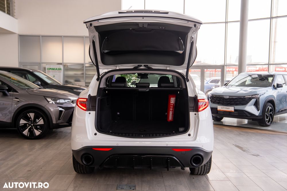Alfa Romeo Stelvio 2.0 Turbo 16V AT8-Q4 B-Tech - 18