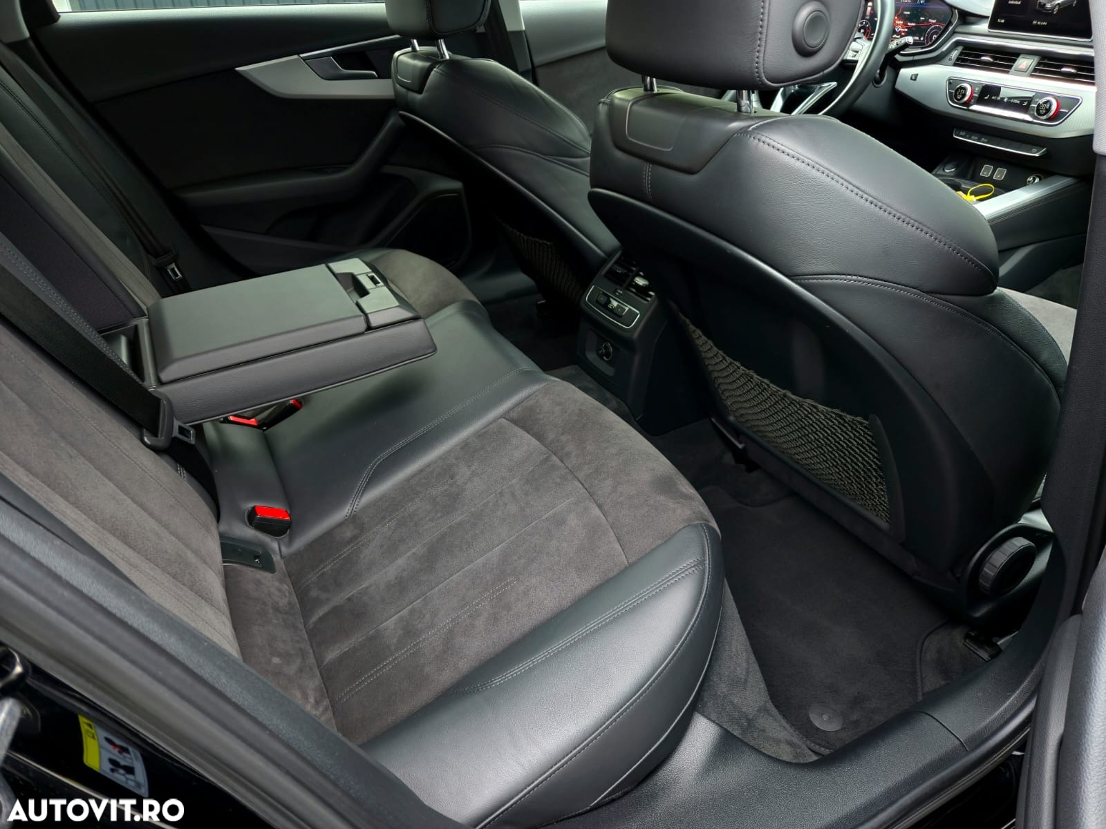 Audi A4 Avant 2.0 40 TDI S tronic Advanced - 12