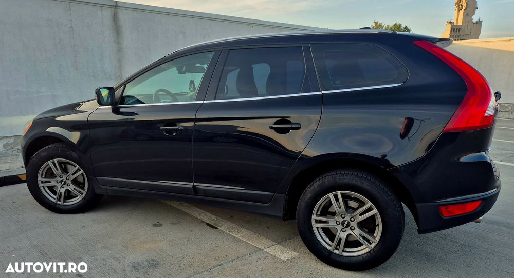 Volvo XC 60 D5 AWD Summum - 4