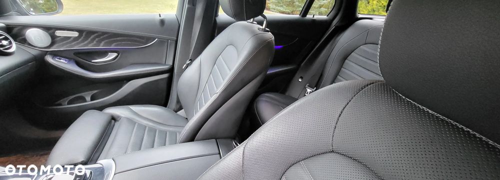 Mercedes-Benz GLC 250 d 4Matic 9G-TRONIC AMG Line - 17