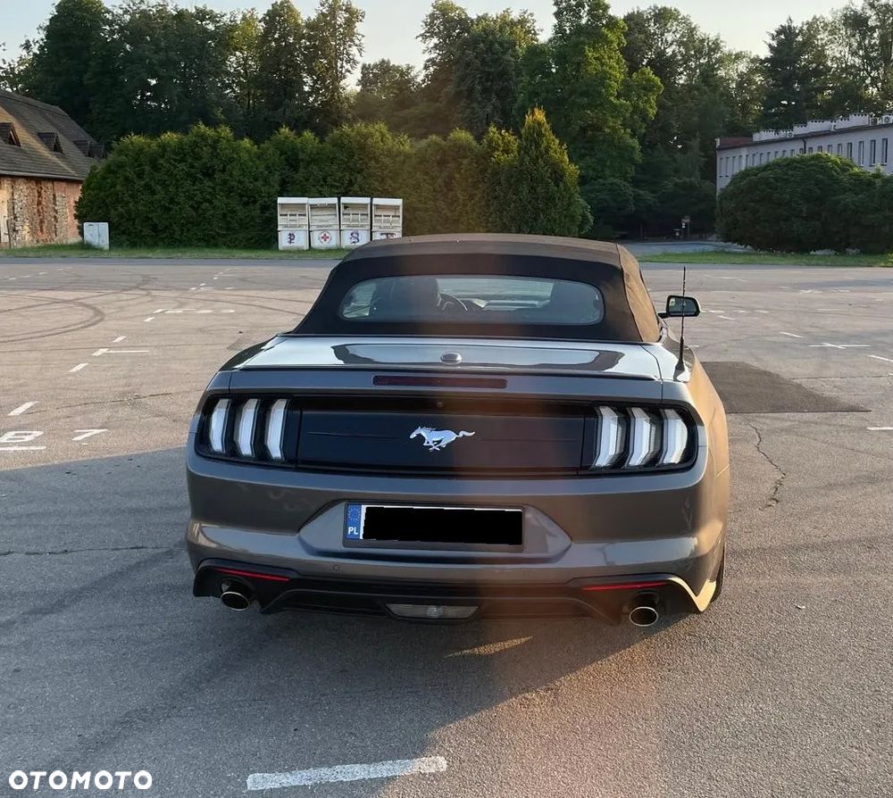 Ford Mustang 2.3 EcoBoost - 8