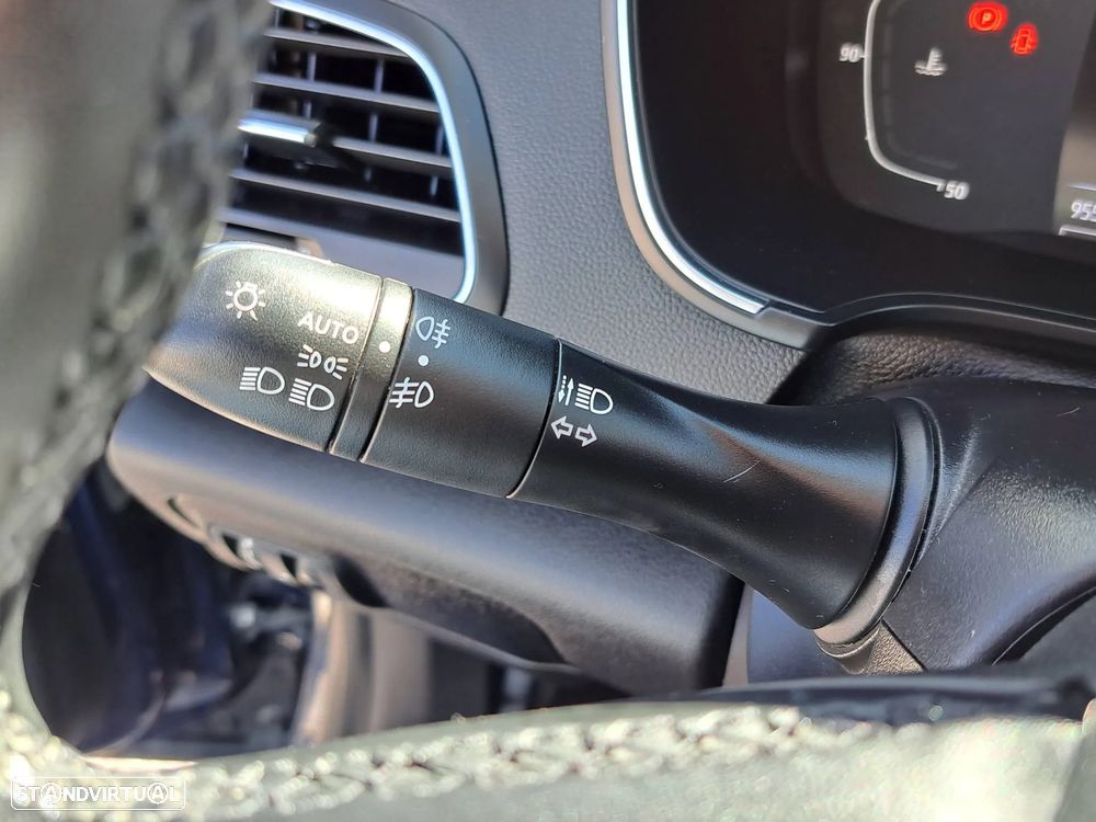 Renault Mégane BLUE dCi 115 BUSINESS EDITION - 33