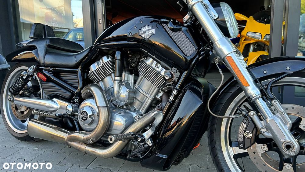 Harley-Davidson V-Rod Muscle - 11