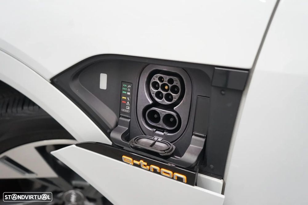 Audi e-tron 50 quattro S line - 10