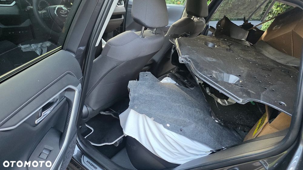 Toyota RAV4 - 31