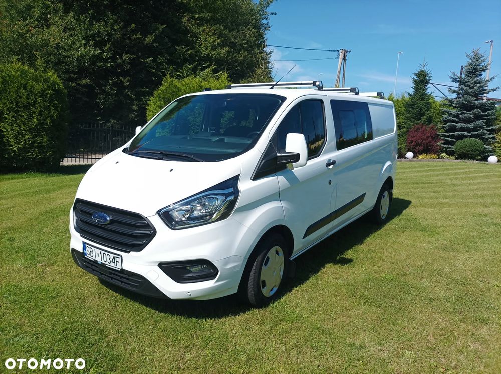 Ford CUSTOM - 4