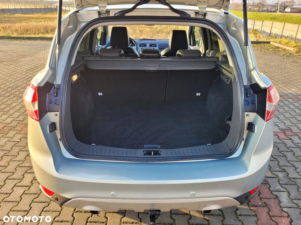 Ford Kuga 2.0 TDCi 2x4 Titanium - 31