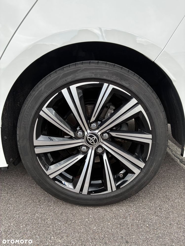 Toyota Corolla 1.8 Hybrid Comfort - 11