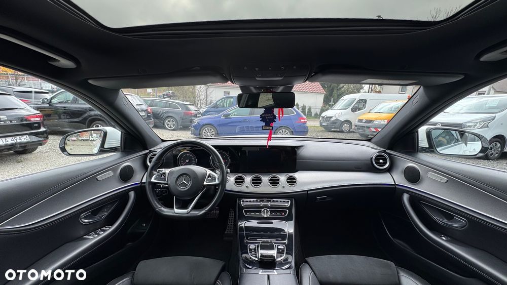 Mercedes-Benz Klasa E 220 d 9G-TRONIC - 11