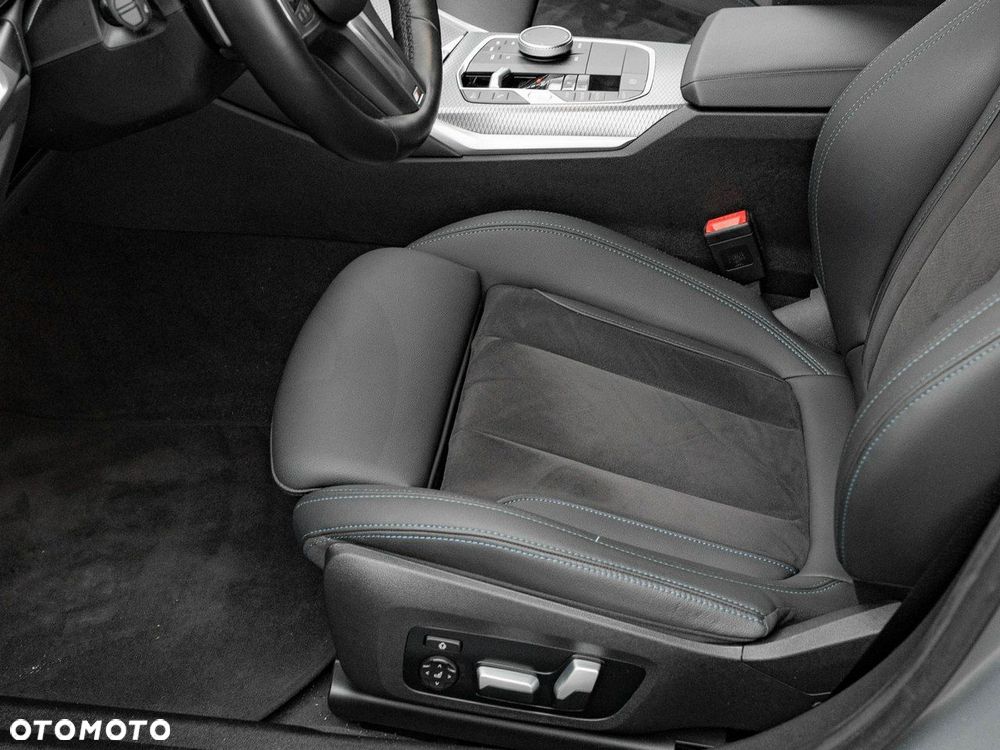 BMW Seria 3 318d M Sport - 11