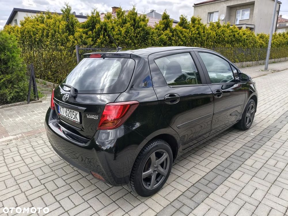 Toyota Yaris 1.33 VVT-i - 4