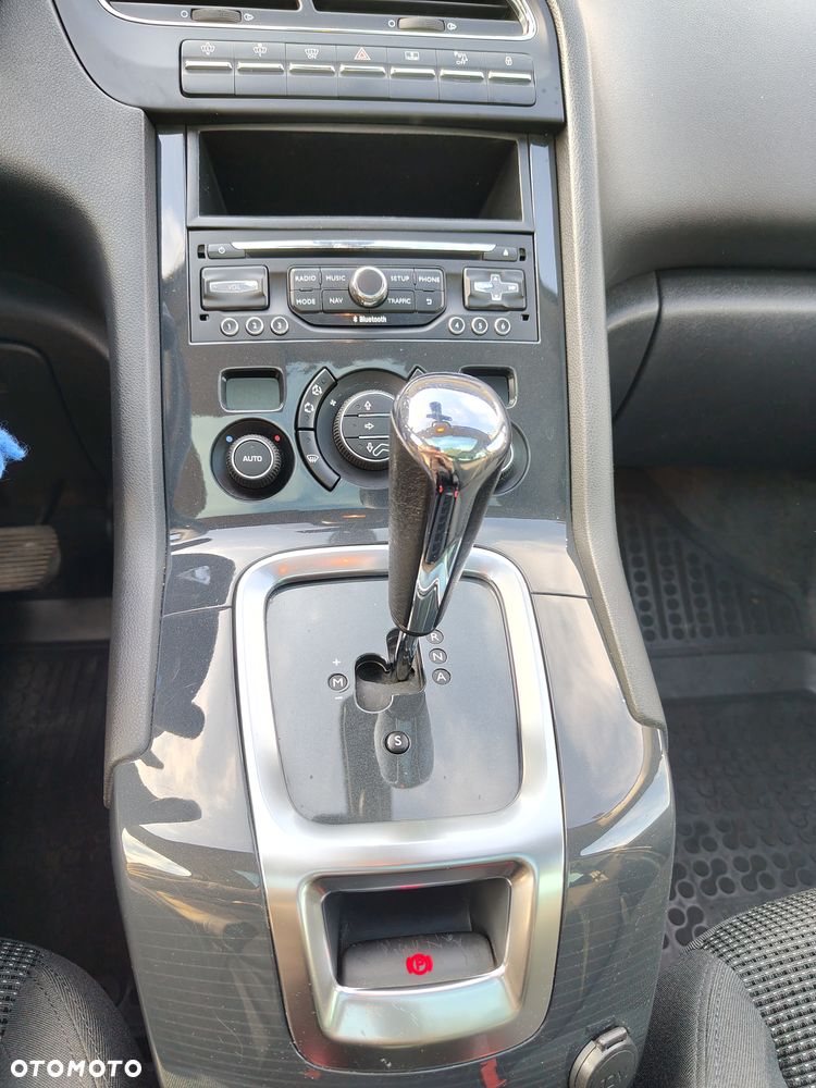 Peugeot 5008 - 27