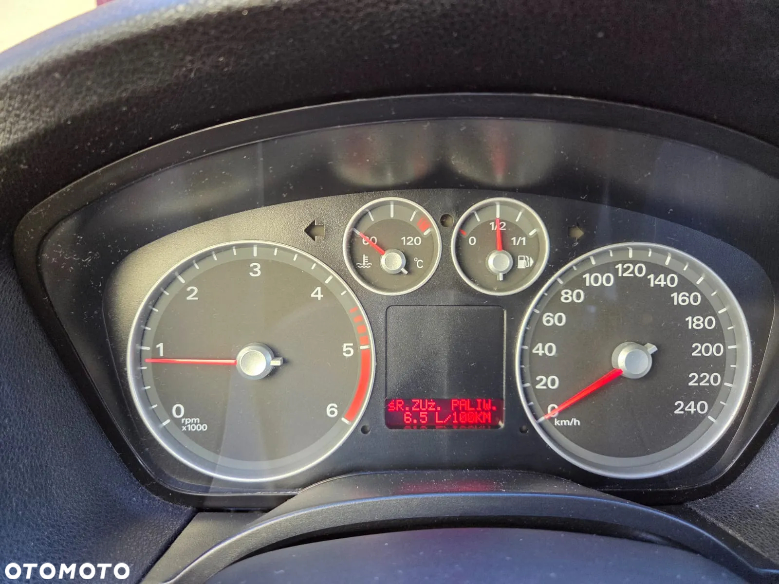 Ford Focus 2.0 TDCi Trend - 18