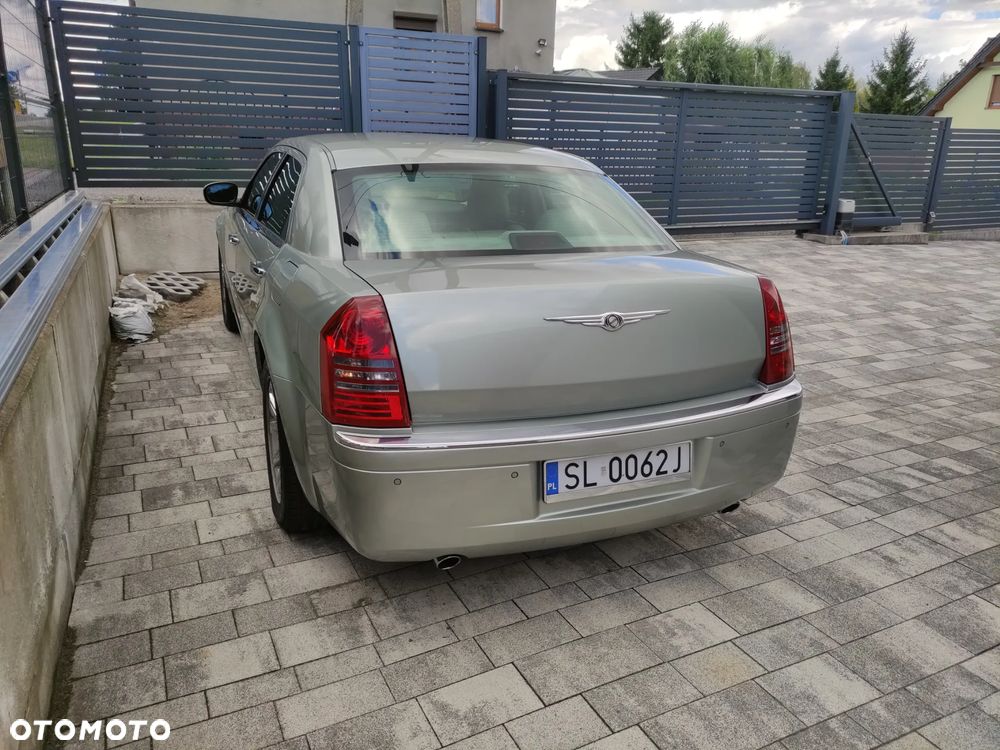 Chrysler 300C 2005 photo 4