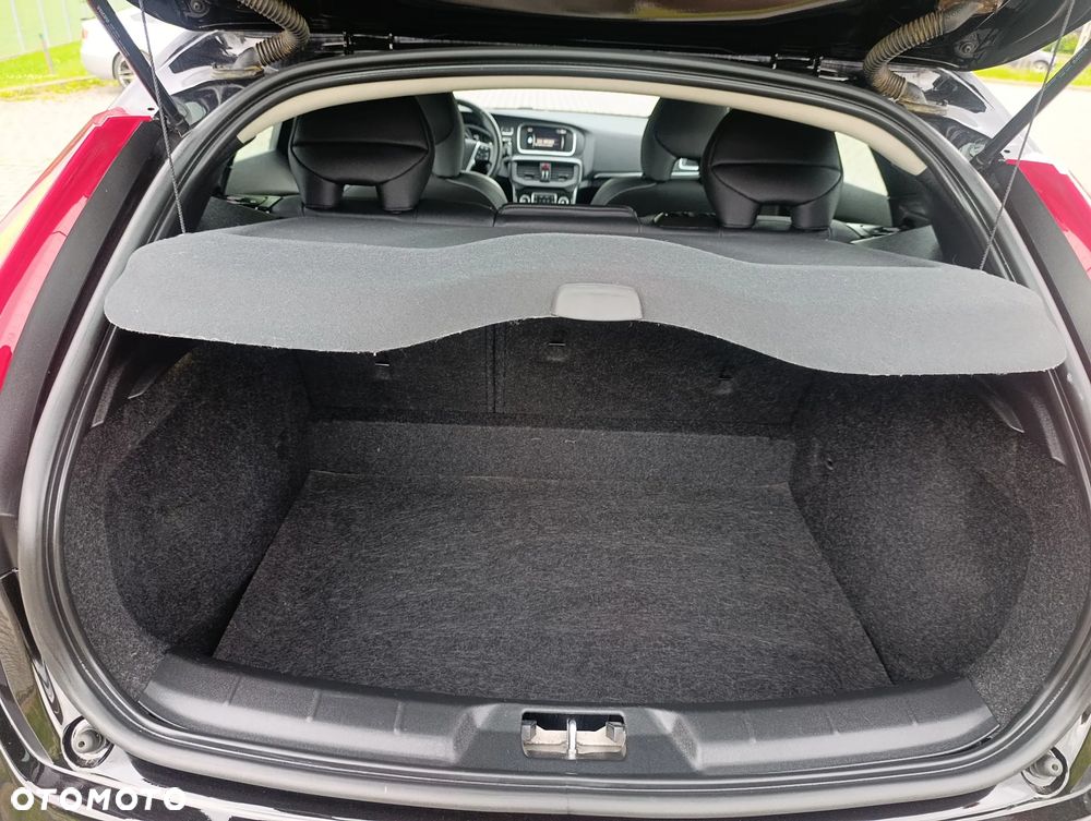 Volvo V40 T3 Geartronic Inscription - 16