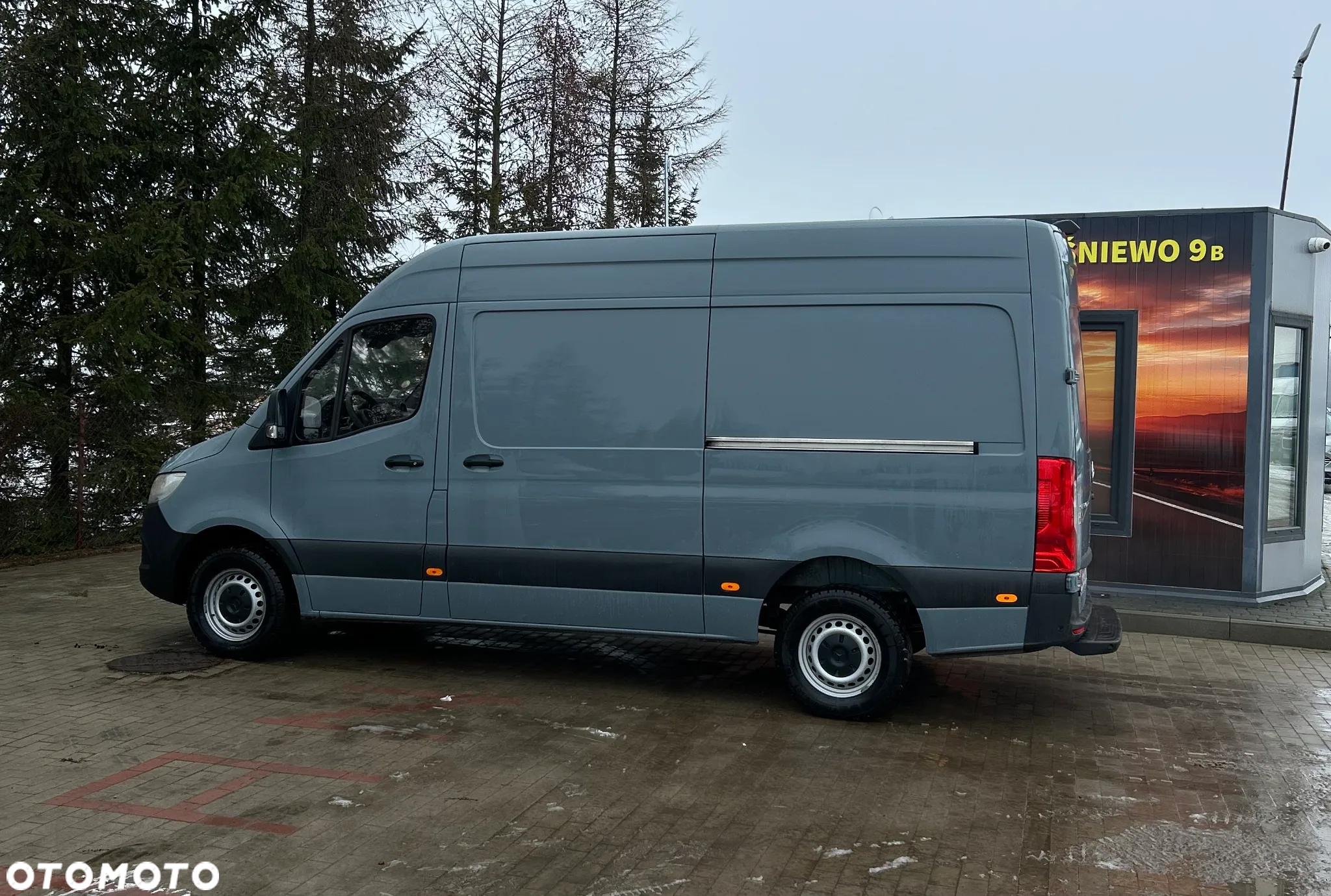 Mercedes-Benz Sprinter - 6