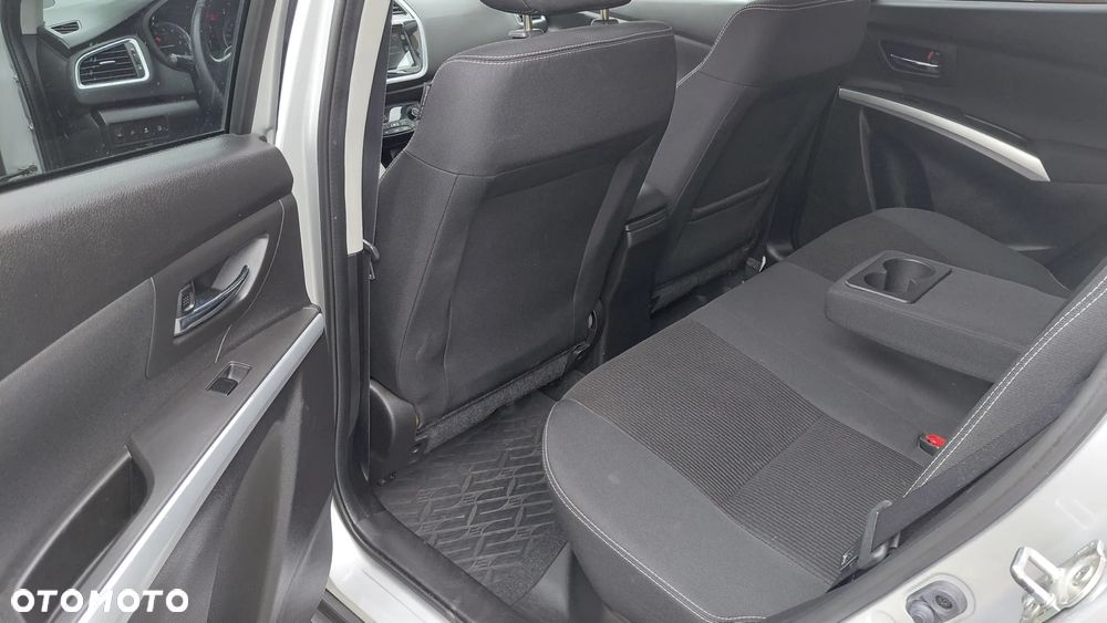 Suzuki SX4 S-Cross 1.0 T Premium - 6