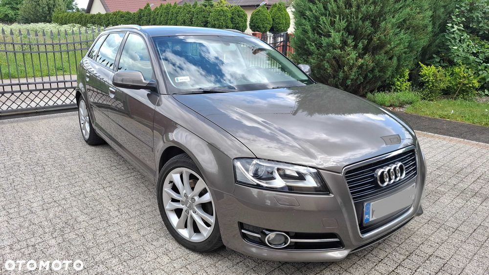 Audi A3 Sportback - 1