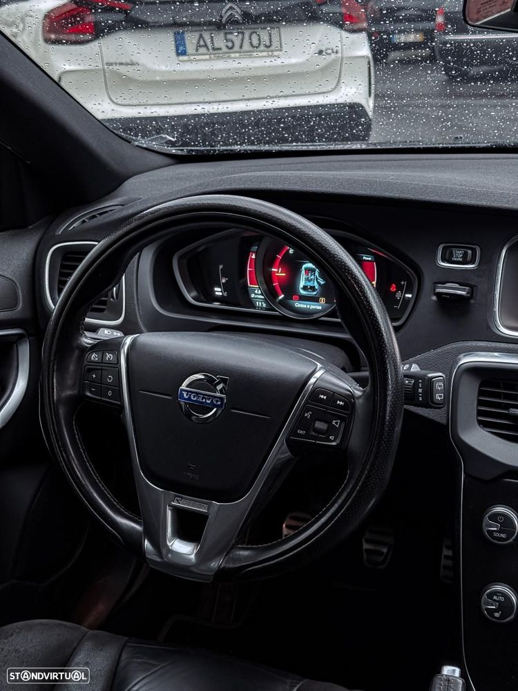 Volvo V40 1.6 D2 R-Design - 11
