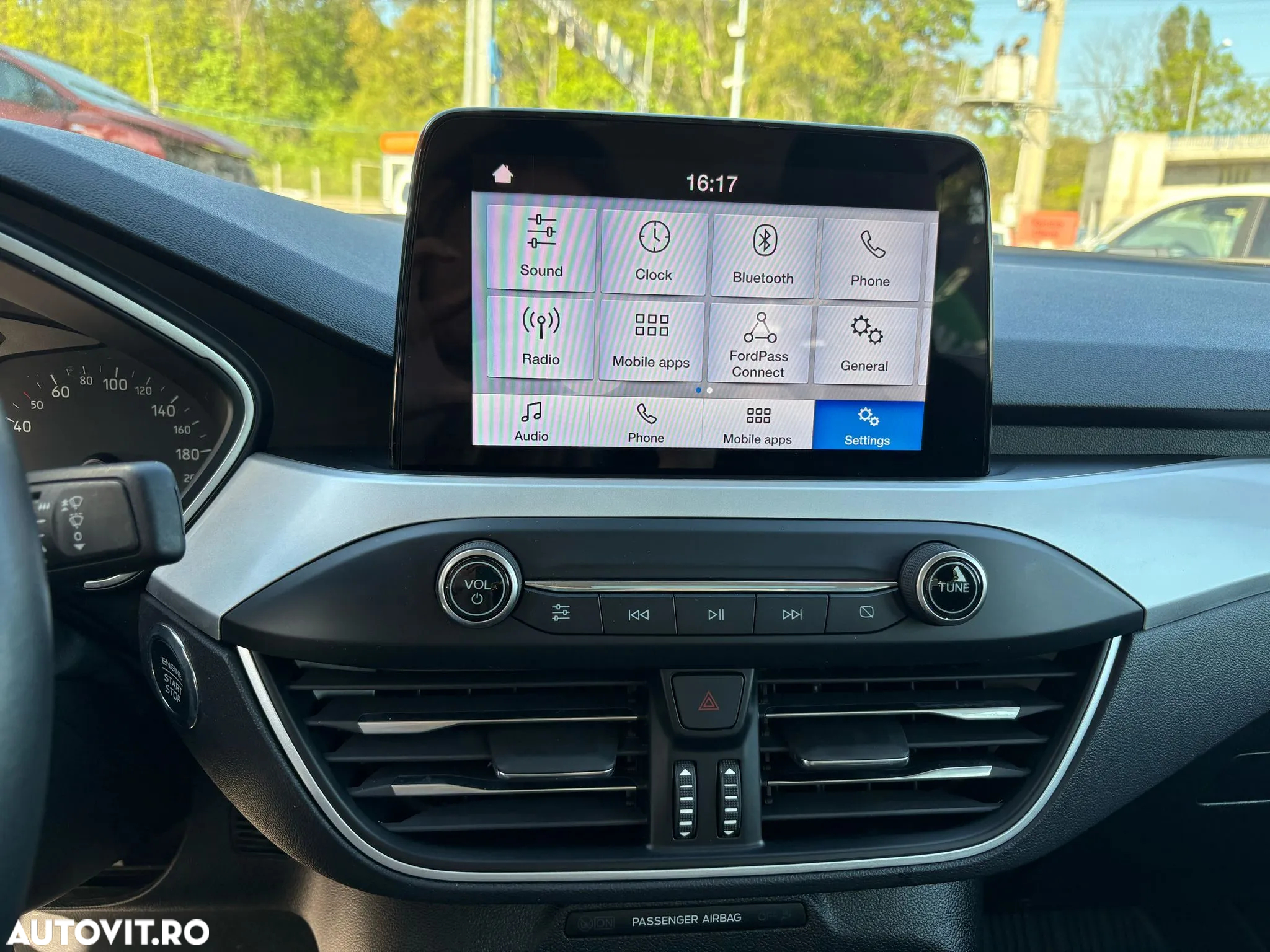 Ford Focus 1.0 EcoBoost Active - 9
