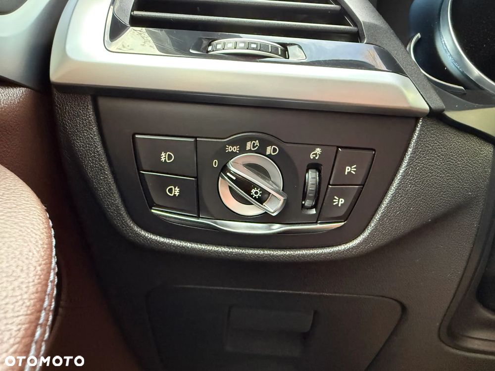 BMW X3 xDrive35i Sport - 27