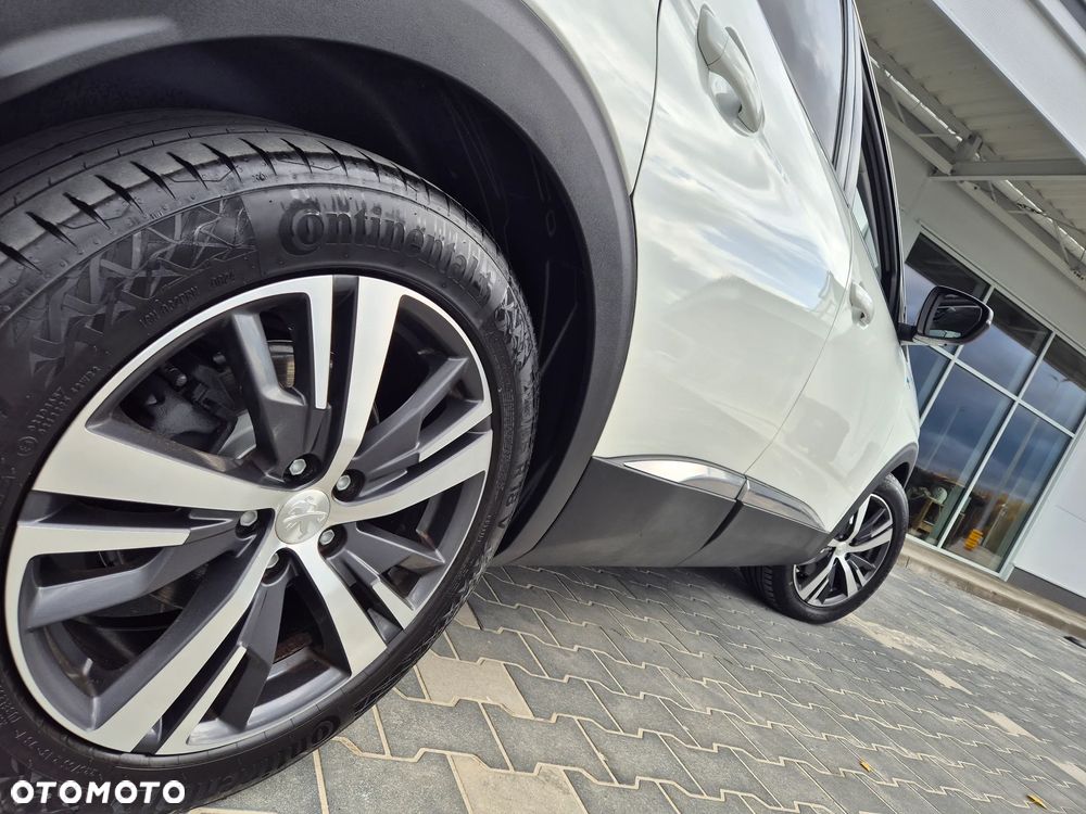 Peugeot 3008 1.6 PureTech Hybrid PHEV Allure Pack S&S EAT8 - 29