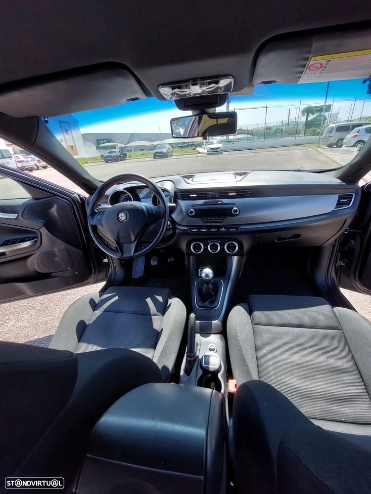 Alfa Romeo Giulietta 1.6 JTDM Veloce - 16