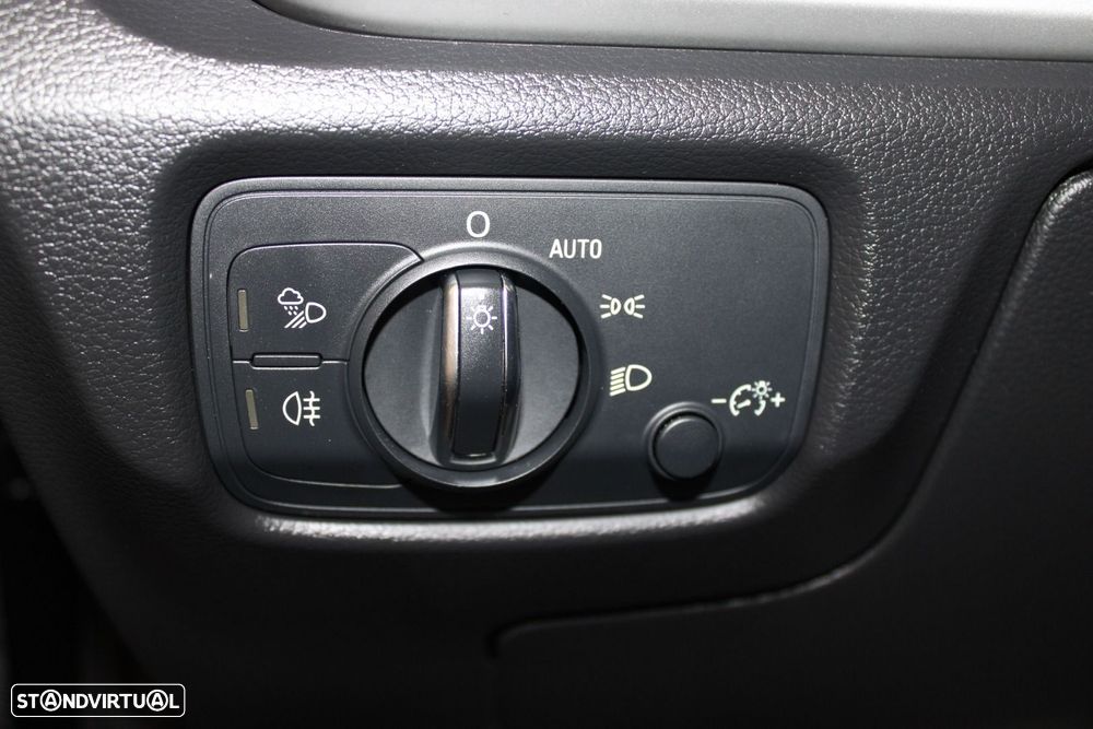 Audi A3 Sportback 1.6 TDI - 8