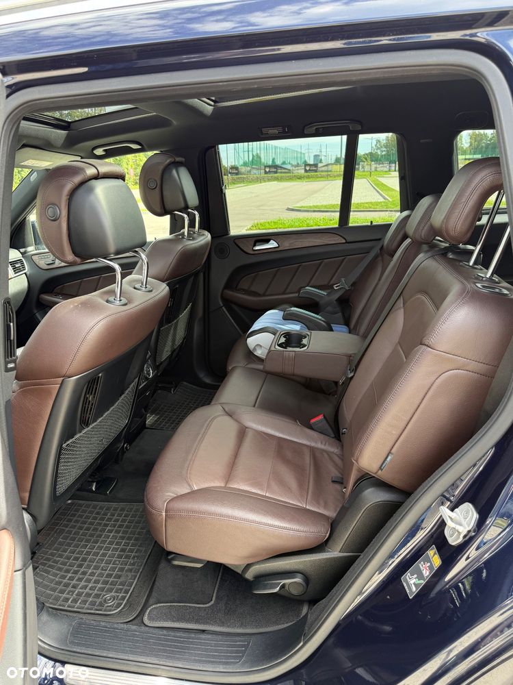 Mercedes-Benz GL - 10
