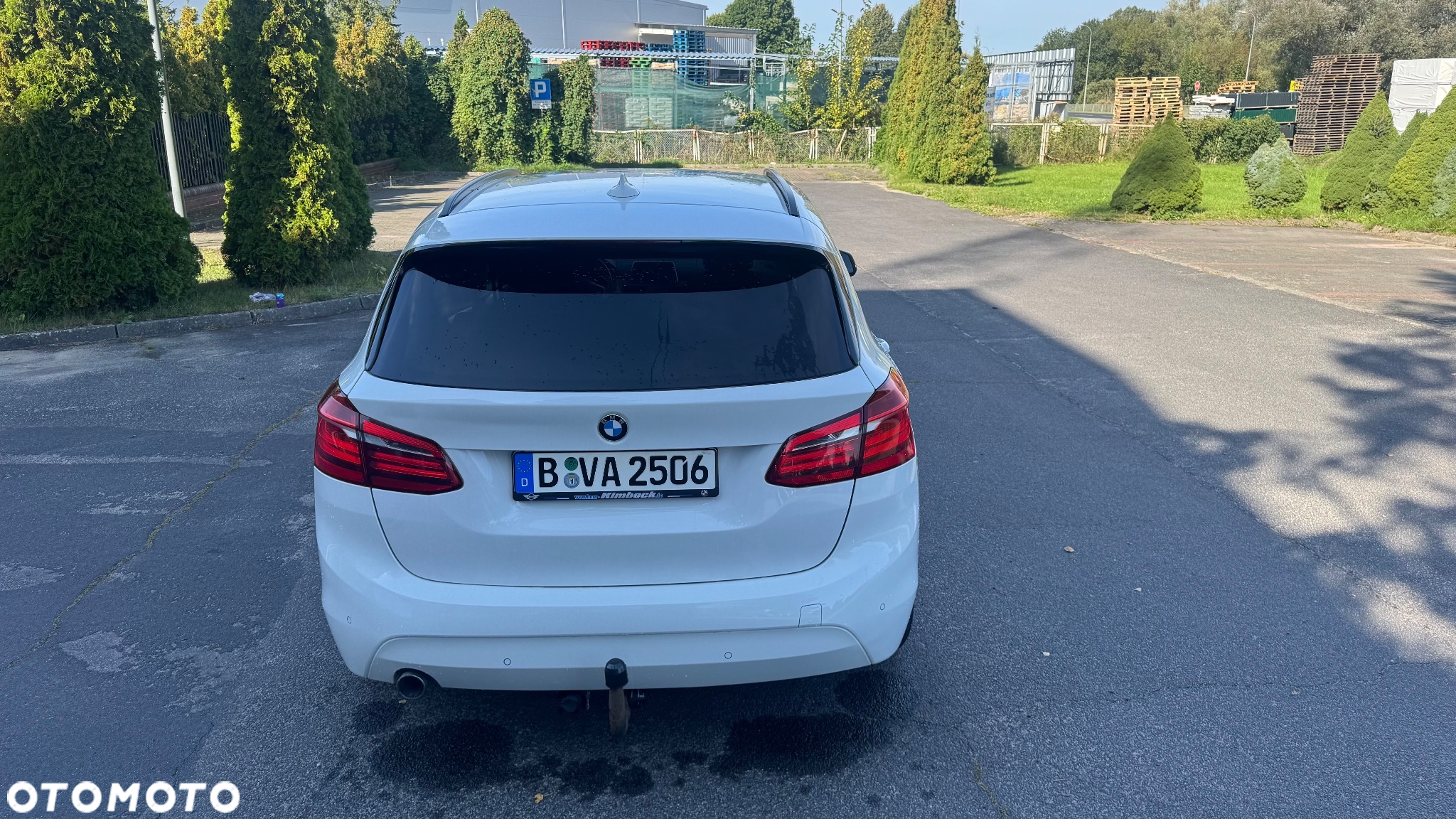 BMW Seria 2 218d - 17