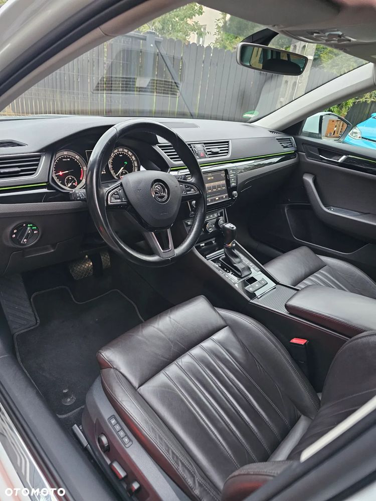 Skoda Superb 2.0 TDI L&K DSG - 10