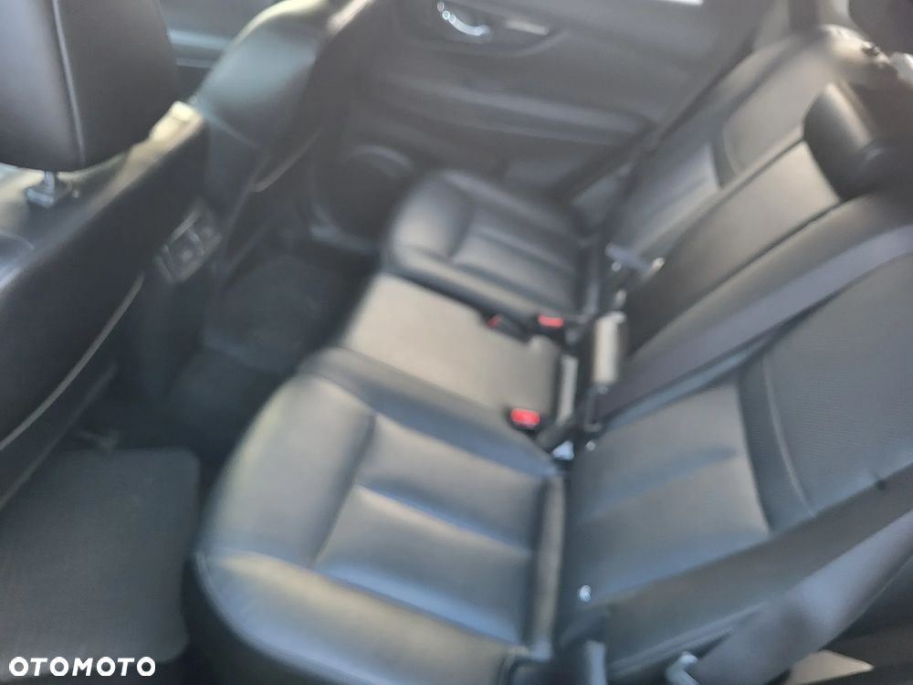 Nissan X-Trail 2.0 dCi Tekna 4WD Xtronic - 20